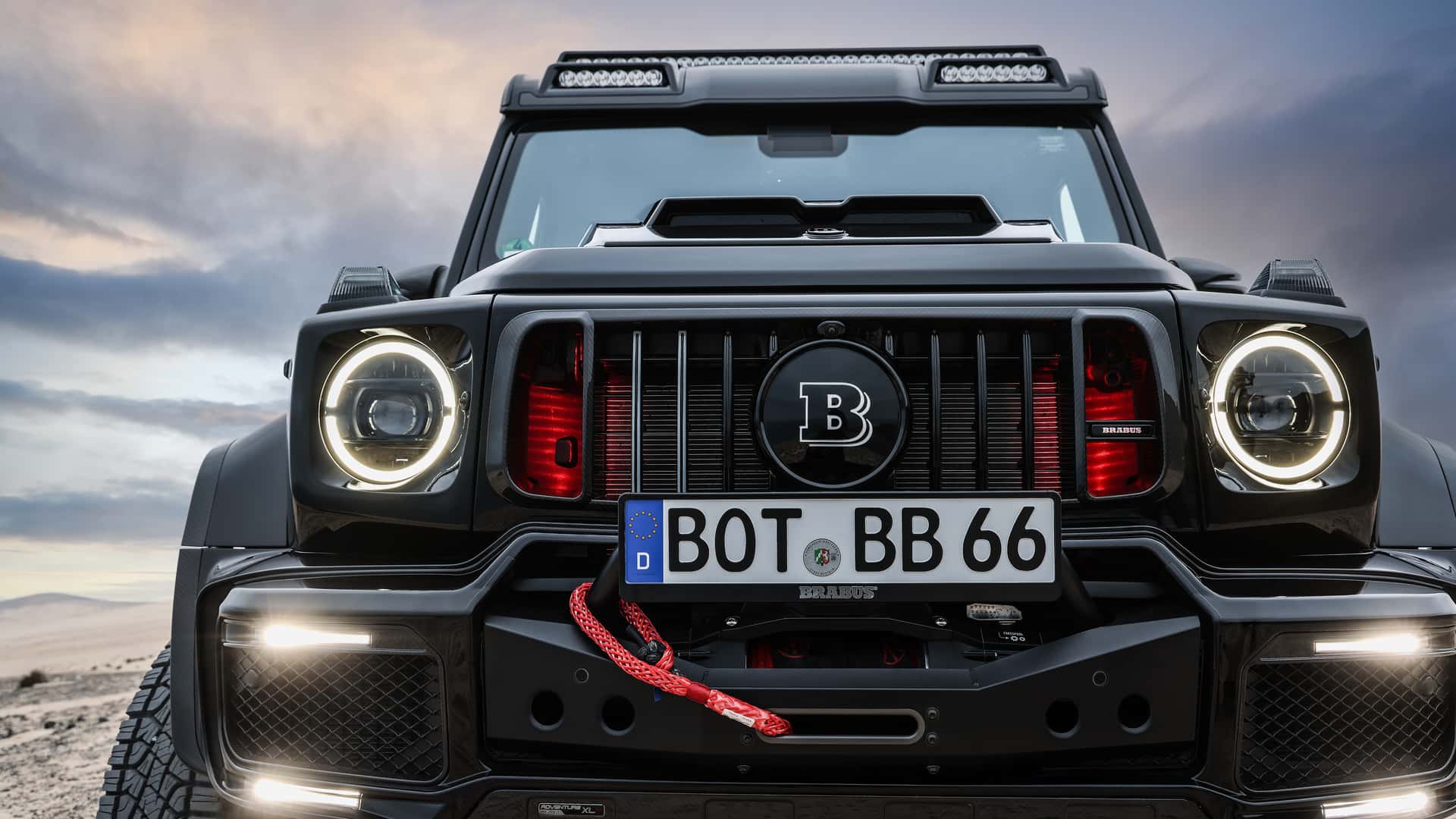 brabus-xlp-900-6x6-superblack_xlp-800-6x6-adventure-m-amg-g-63_outdoor-9.jpg