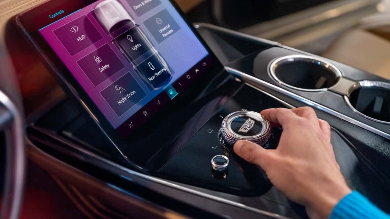 Cadillac Escalade IQ