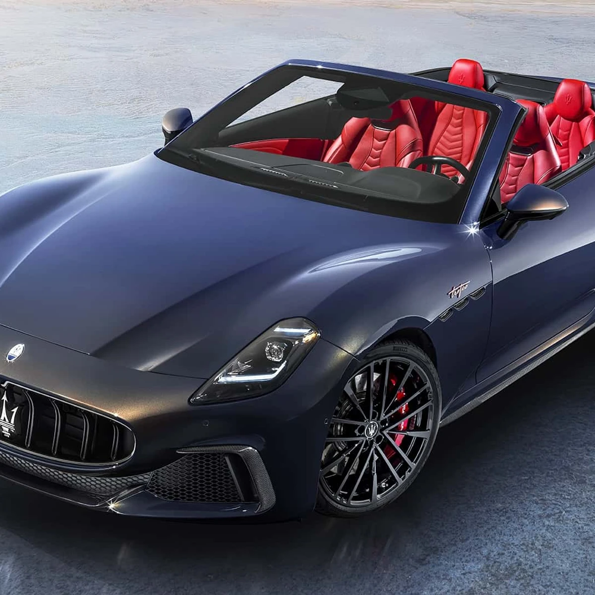 New Maserati GranCabrio revealed: Four seats, 550 PS and an