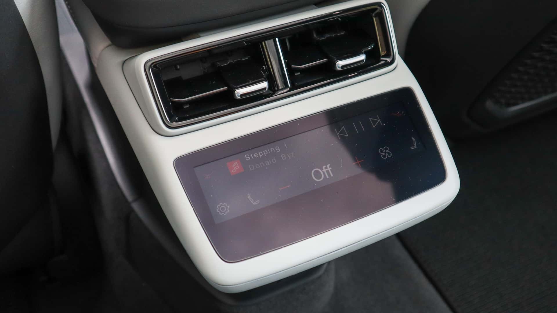 https://cdn.motor1.com/images/mgl/0eKAx2/s1/img_0756.jpg