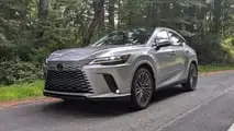 Lexus RX450h+ PHEV front three quarter