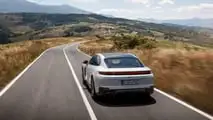 2025 Porsche Panamera Turbo S E-Hybrid