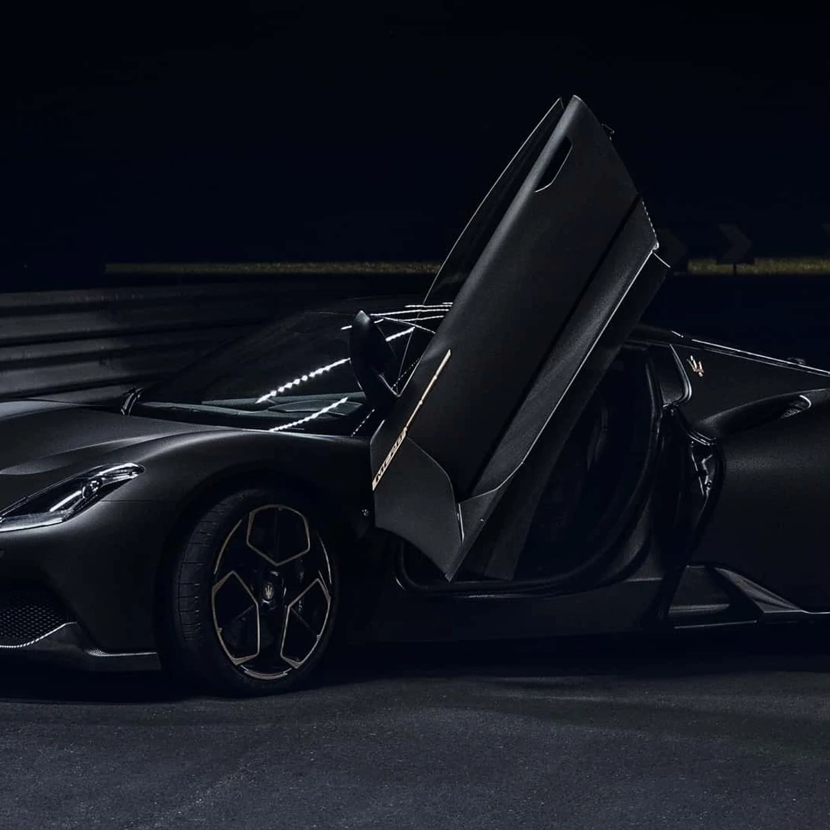 Maserati MC20 Notte Shows Its Dark Side With Matte Black Special