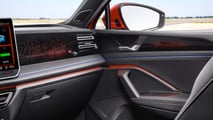 Volkswagen Tiguan 2024, gli interni a confronto