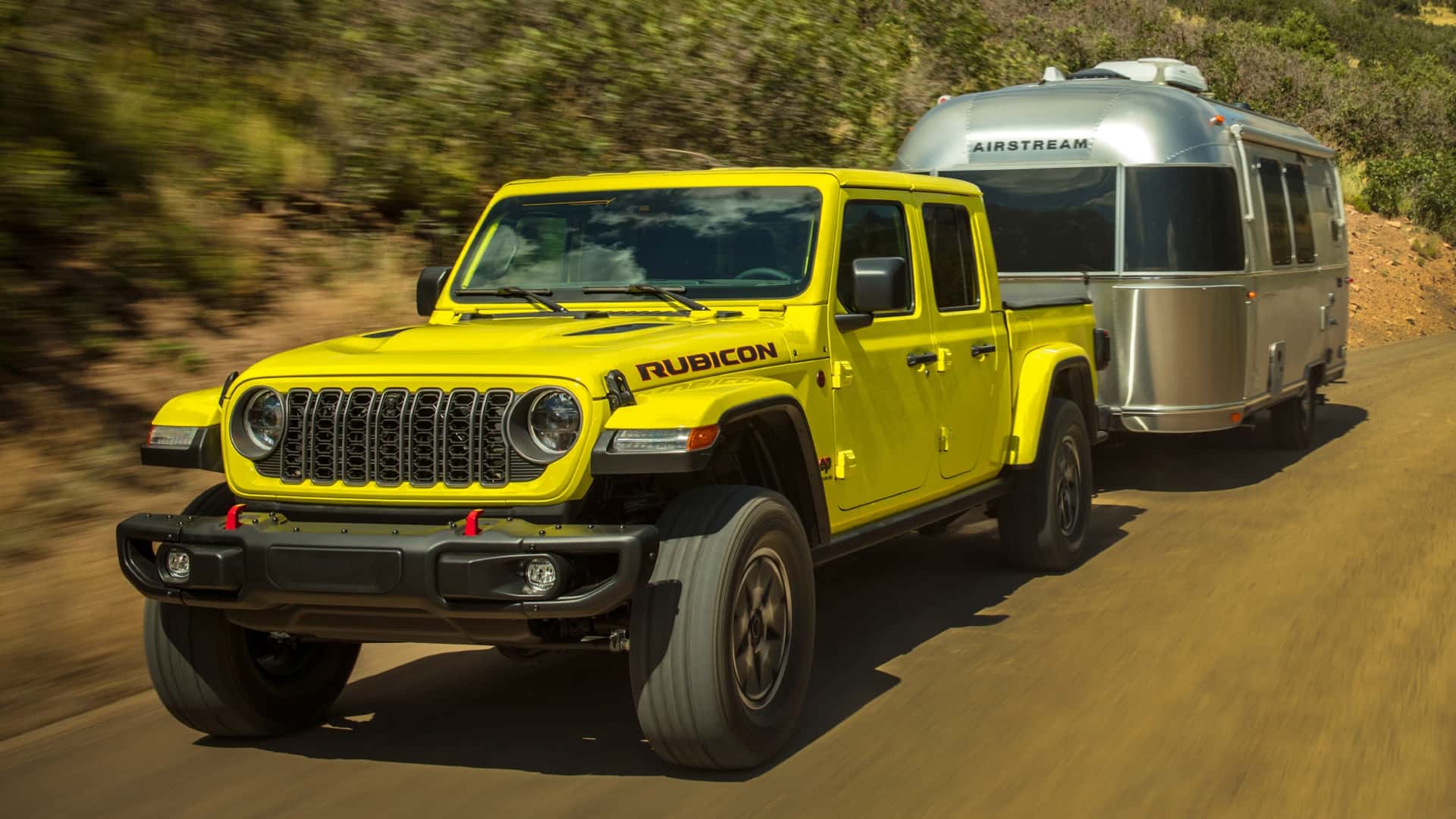 https://cdn.motor1.com/images/mgl/0eNeXp/s1/2024-jeep-gladiator-rubicon-x.jpg