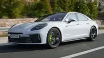 Porsche Panamera E-Hybrid (2024)
