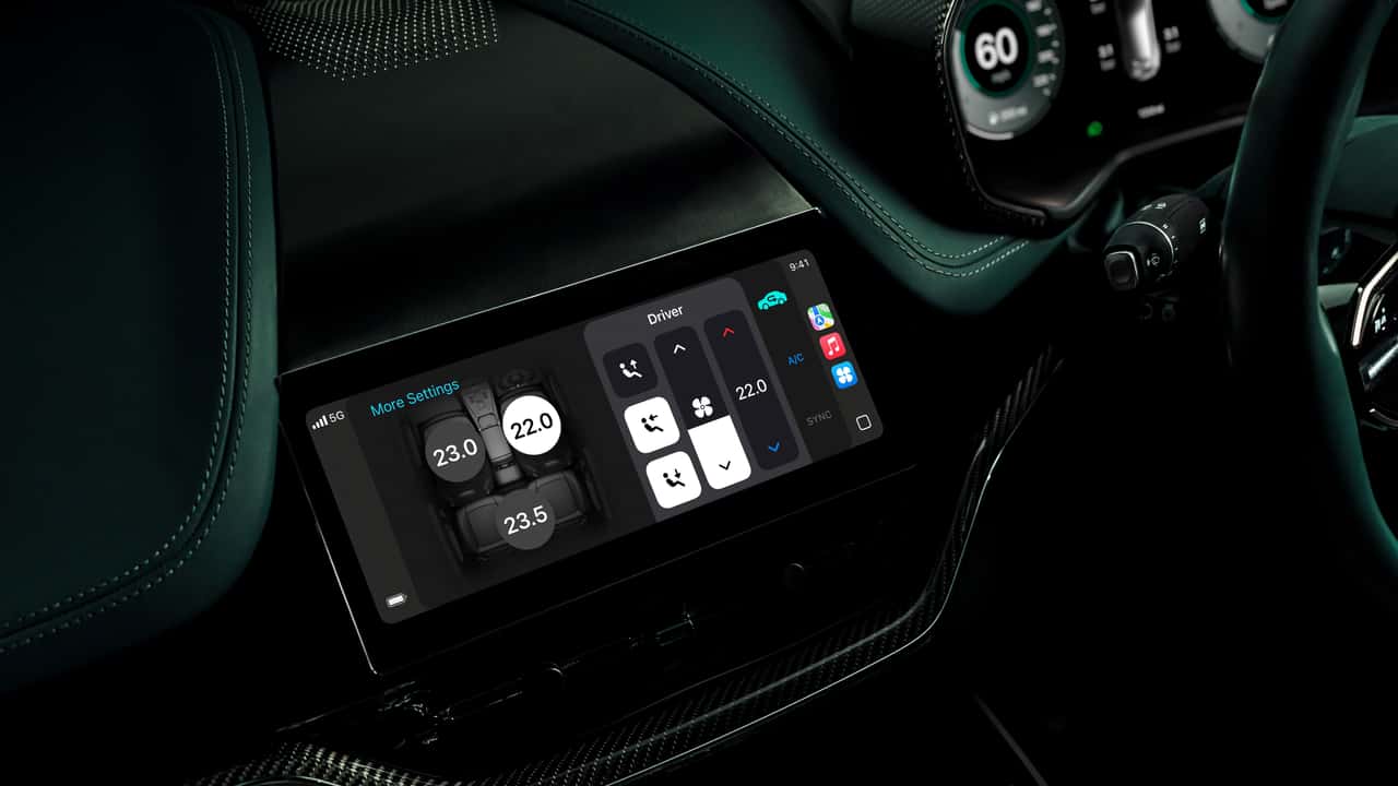 Aston Martin CarPlay Ultra