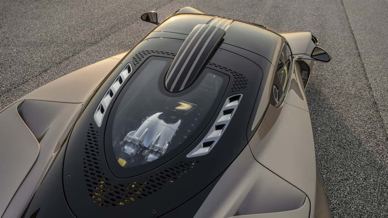 هينيسي فينوم F5 (2025) مع علبة تروس يدوية