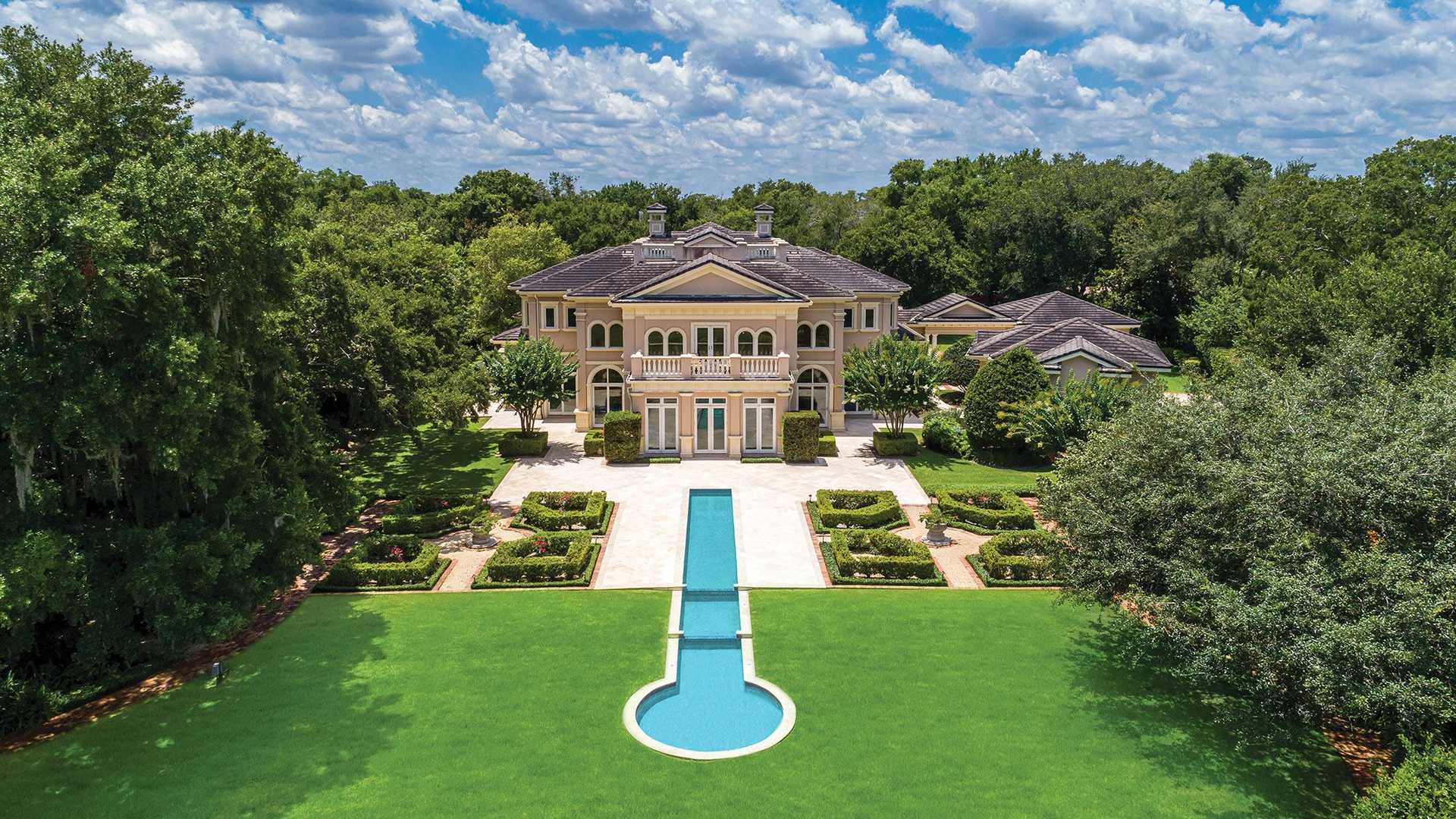 Home of the Day Luxurious CustomBuilt Estate in Windermere, Florida