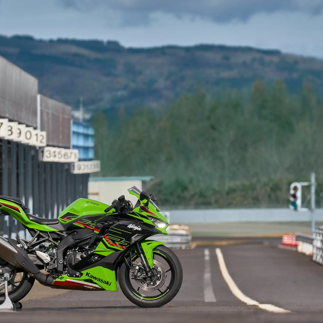 2023-kawasaki-ninja-zx-4rr---
