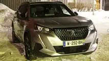 Nuove foto di spionaggio della Peugeot 2008