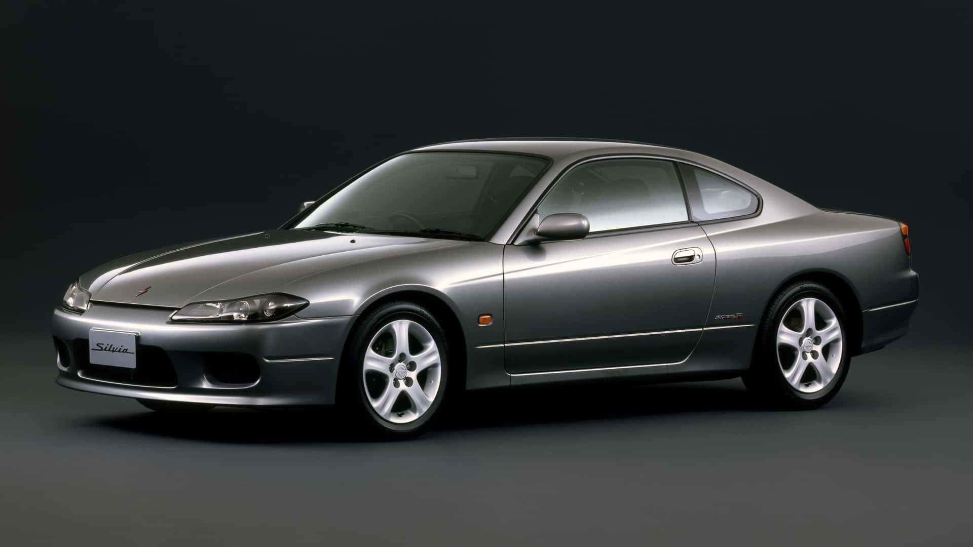 https://cdn.motor1.com/images/mgl/0eWKy2/s1/1999-nissan-silvia-s15.jpg