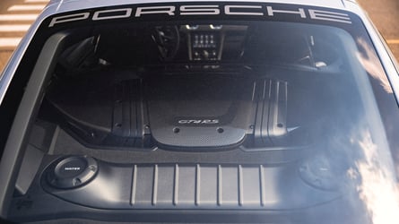Porsche Cayman GT4 RS