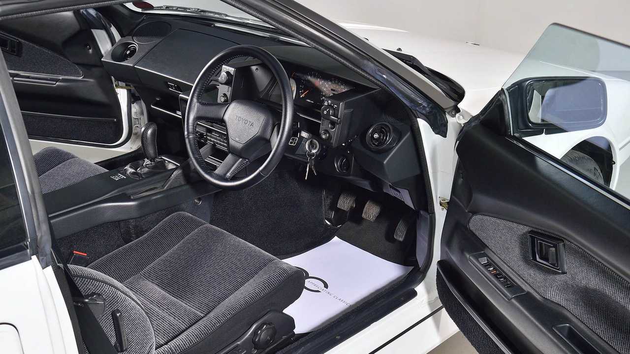 1990-Toyota-MR2-Mk1-00002