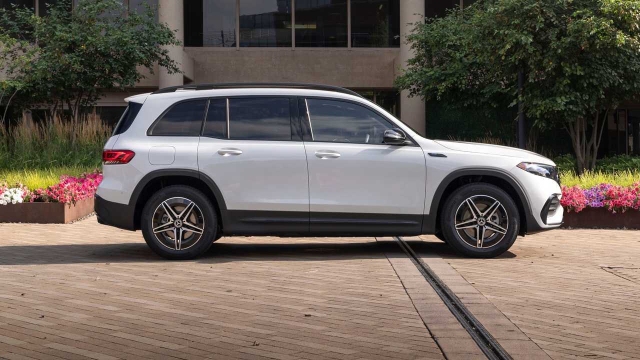 2022 Mercedes-Benz EQB exterior
