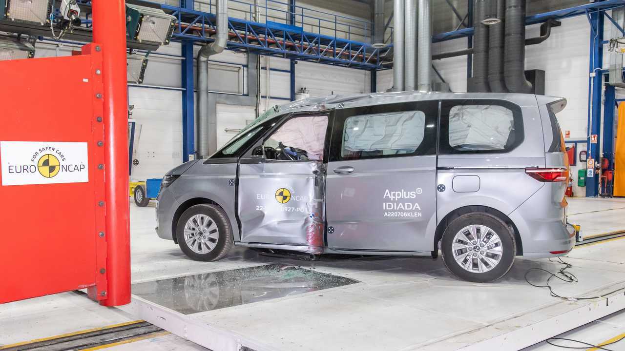 I crash test del Volkswagen Multivan