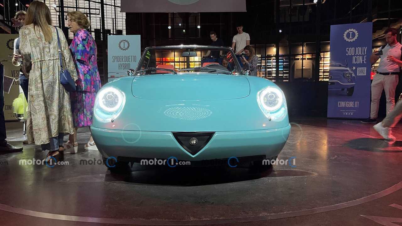 Alfa Romeo Duetto Spider Hybrid by Garage Italia