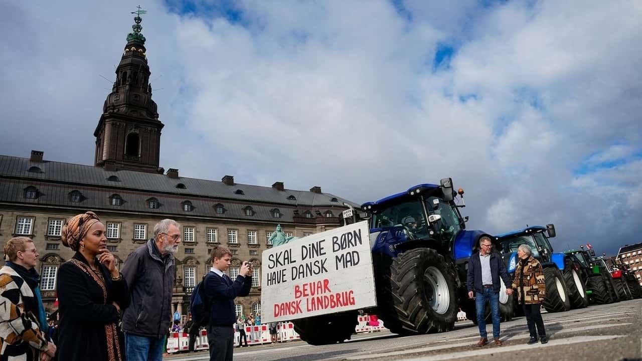 trattori-in-rivolta-a-copenaghen-cosa-rischiano-gli-agricoltori