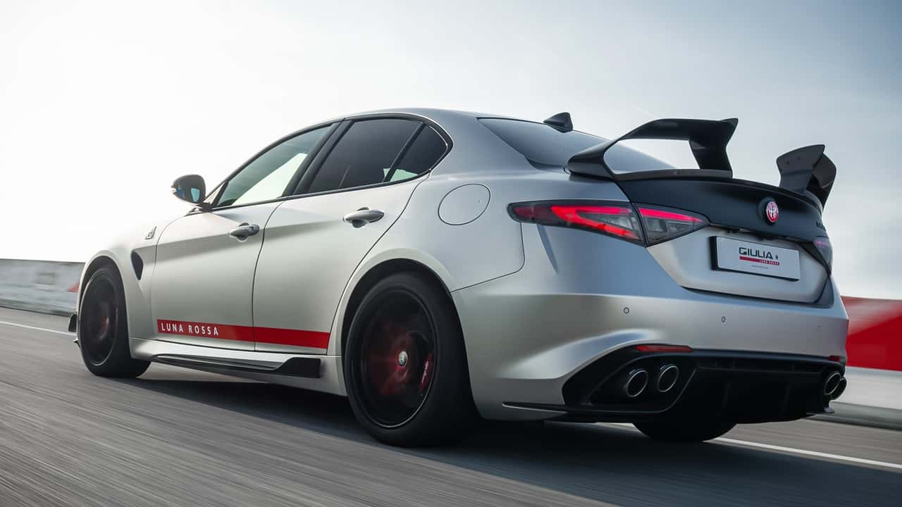 Alfa Romeo Giulia Quadrifoglio Luna Rossa (2026)