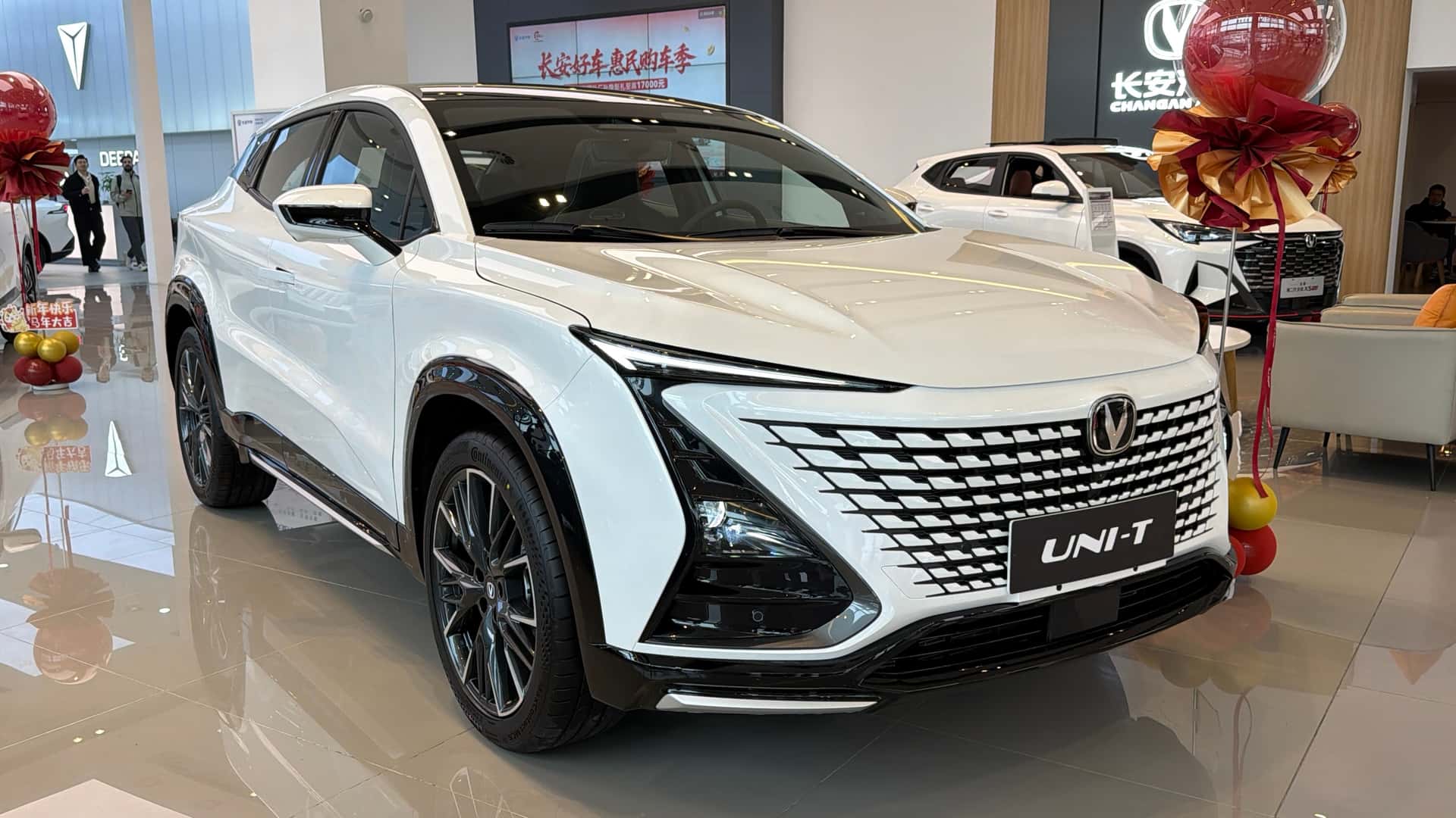 Após investir R$ 5 bi, CAOA Changan Uni-T inaugura produção nacional