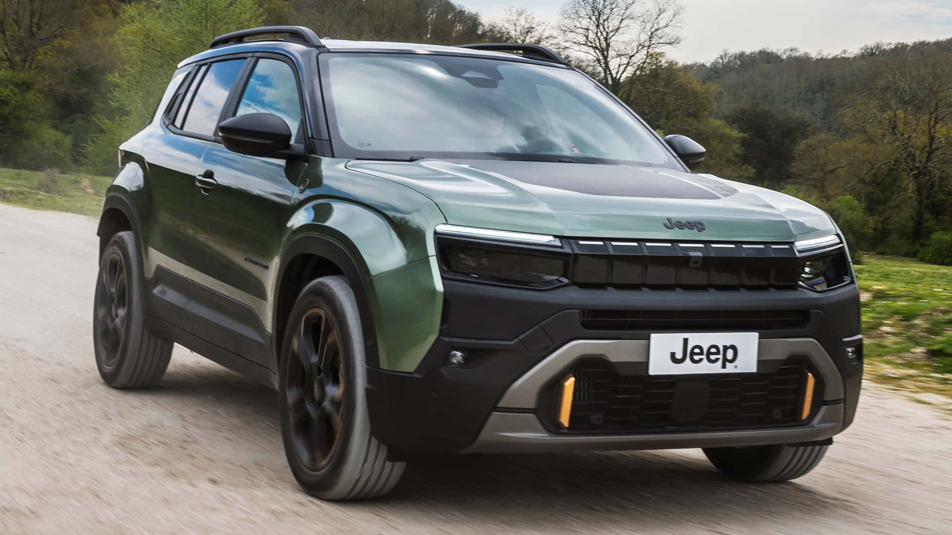 Jeep Avenger muda na Europa corrigindo defeitos apontados por brasileiros