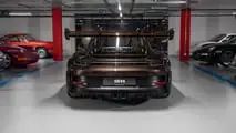 Porsche 911 GT3 RS (2026) in Macadamiametallic mit Elementen aus mattem Carbon