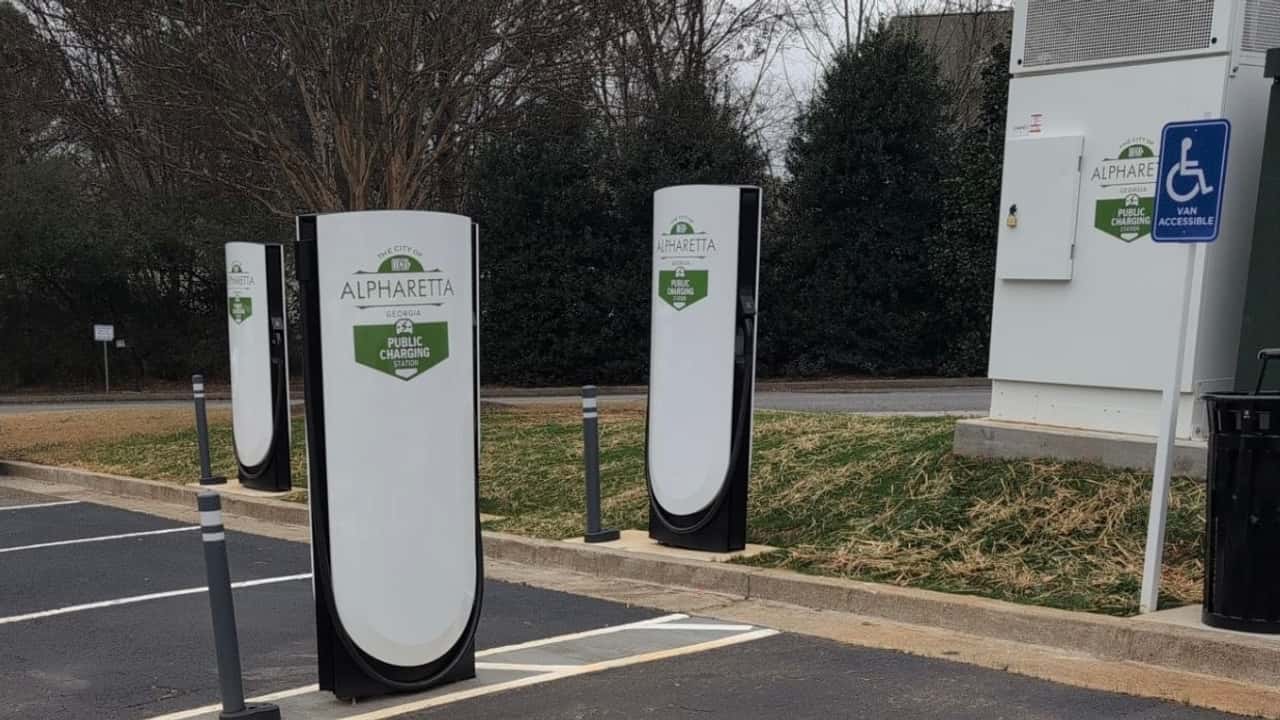 Tesla Supercharger nella città di Alpharetta