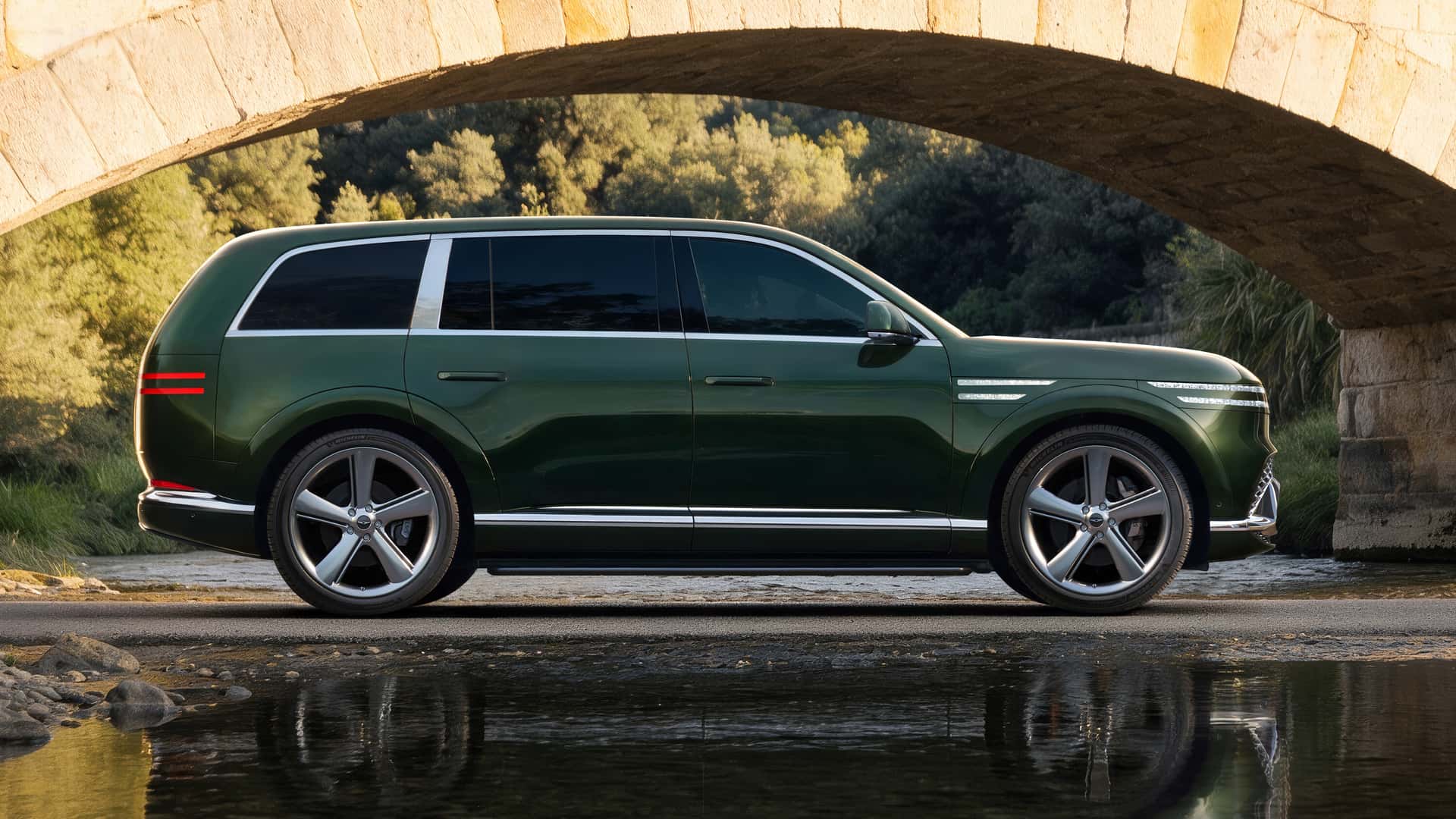 2027-genesis-gv90-exterior.jpg