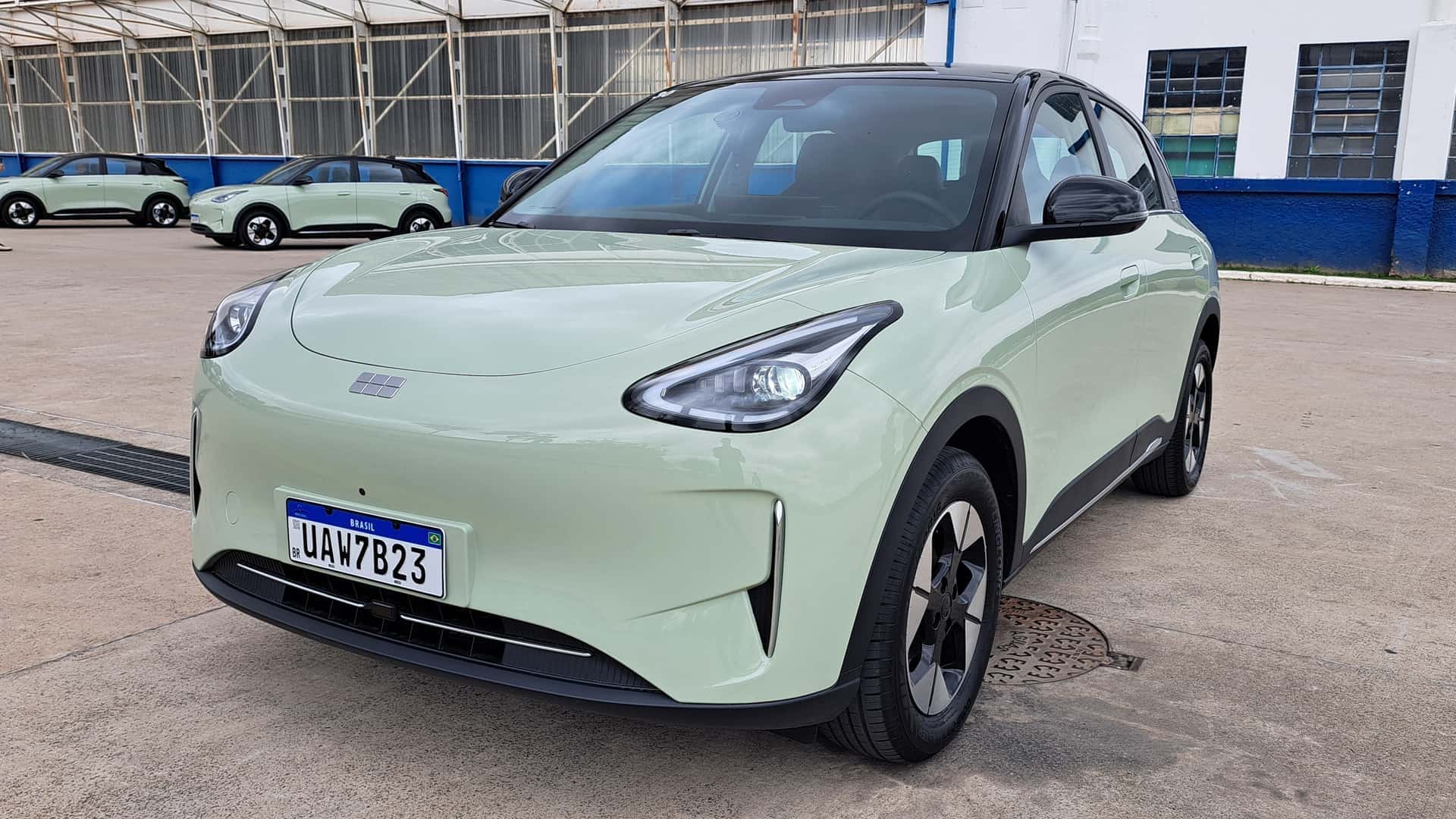 Fiat Strada líder e Geely EX2 vendendo mais do que BYD Dolphin: confira mais vendidos em abril
