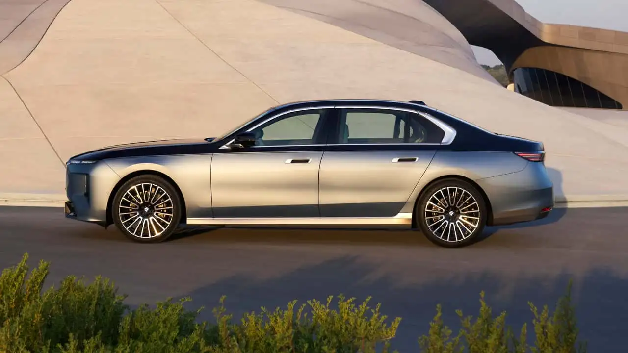 As Rivals Ditch Sedans, BMW Sees 7 Series As An 'Opportunity To Grow'