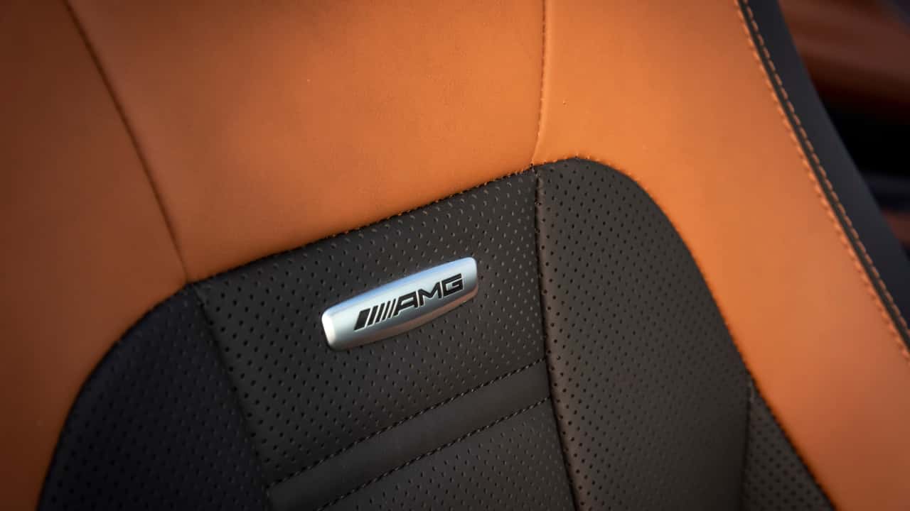 Mercedes- AMG E 53 4MATIC+ Cabriolet logo