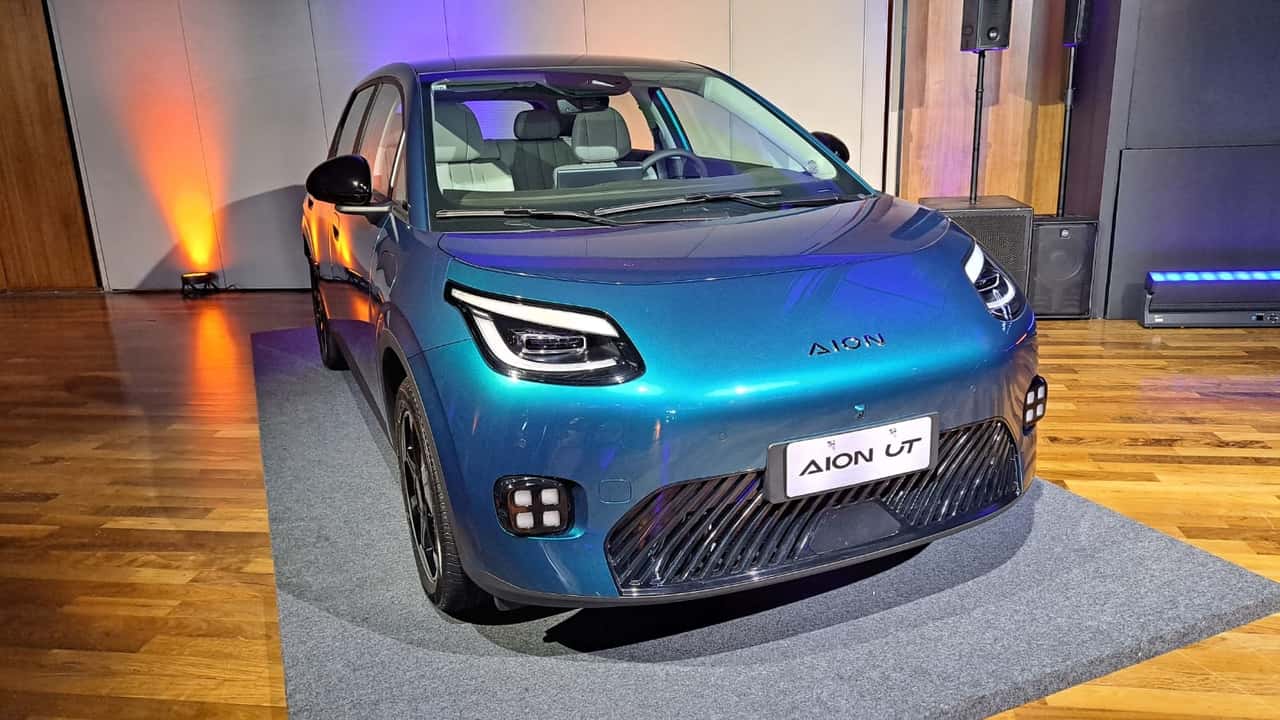 GAC Aion UT estreia no Brasil com 204 cv e duas versões partindo de R$ 139.990