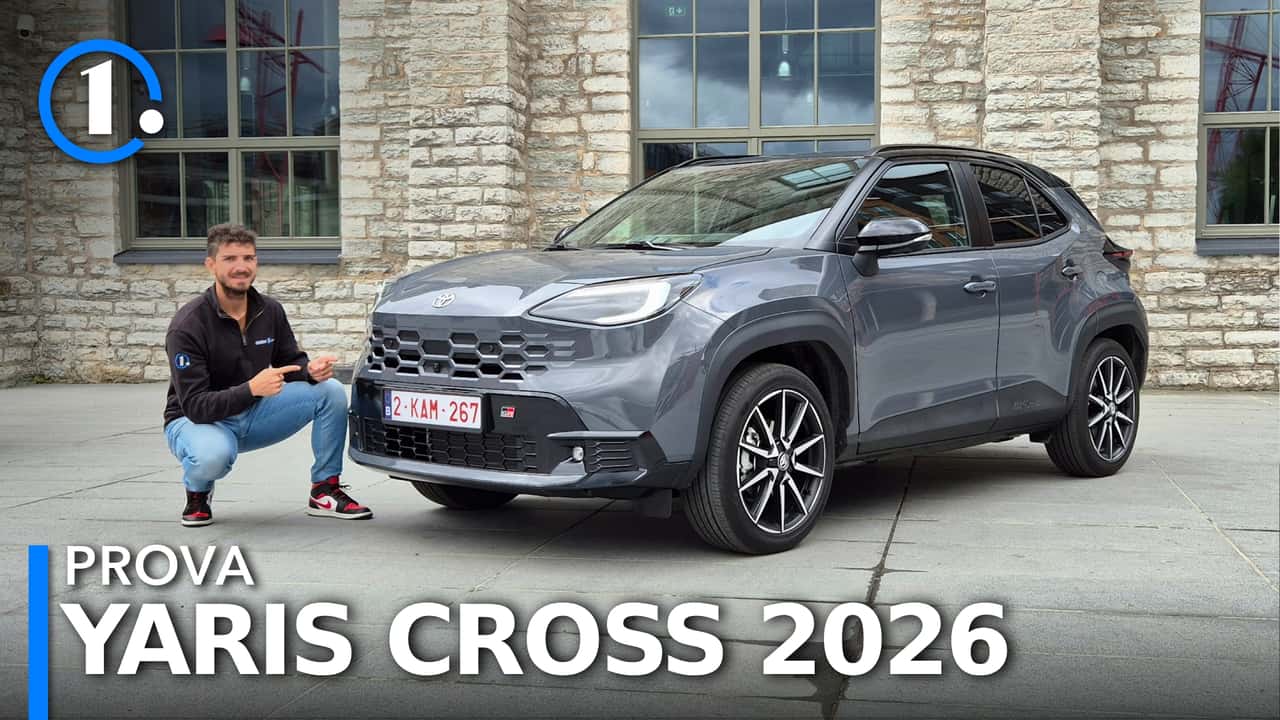 Consuma poco, si guida bene: come va la Toyota Yaris Cross 2026