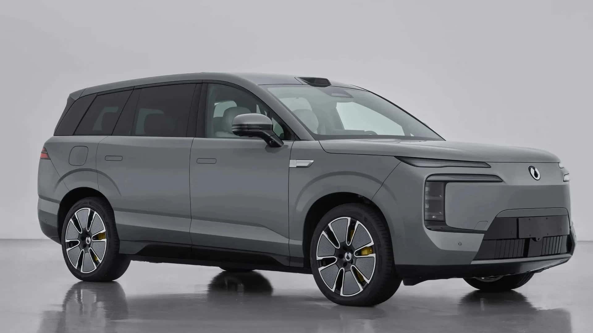 Denza estrena en China el SUV eléctrico N8L, con recarga del 10% al 97% en nueve minutos