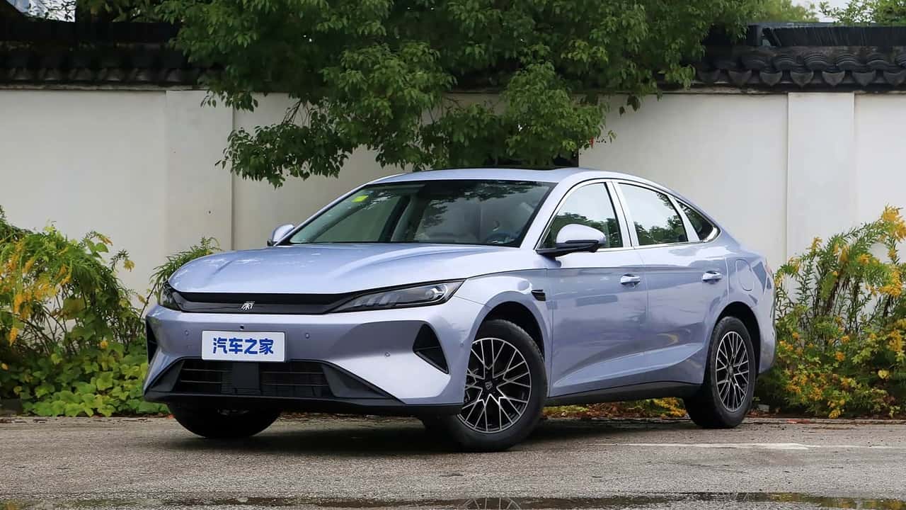 BYD faz sedã maior que o King custar menos que Kwid e Mobi na China