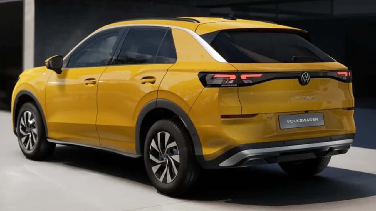 El Volkswagen T-Roc estrena motor híbrido de 136 CV con precio de SUV chino