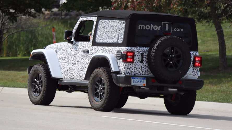 Jeep Wrangler Rubicon spy photo