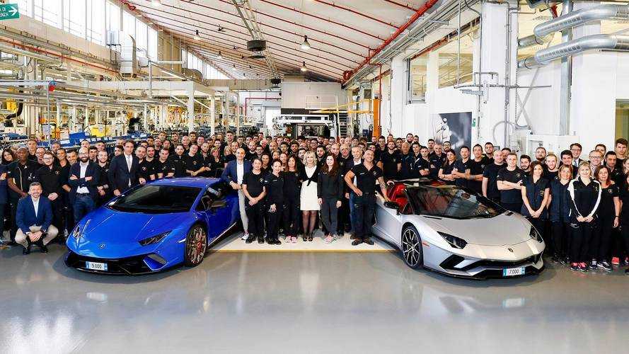 Lamborghini produces 7,000th Aventador and 9,000th Huracan