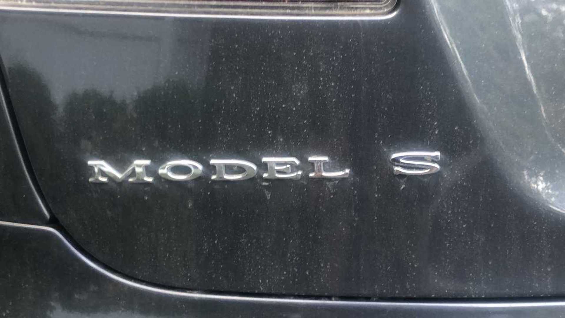 https://cdn.motor1.com/images/mgl/0l3np/s6/tesla-model-s-reveals-intriguing-cpo-story-through-pressure-buffeting.jpg