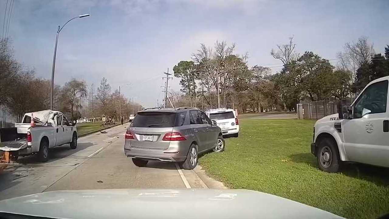 Pick-up Römork Kazası