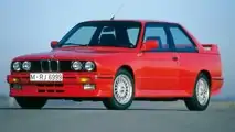 BMW M3 frente a...