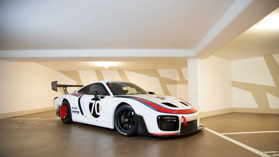 Este Porsche 935 'Martini' sale a subasta y está totalmente nuevo