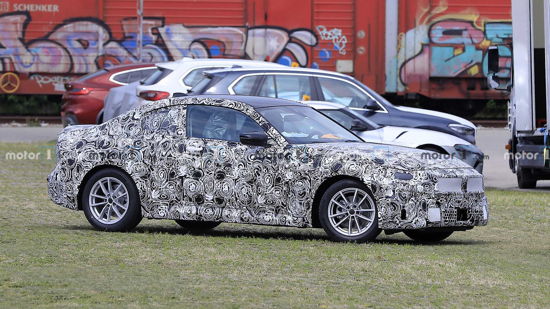 bmw-2-series-coupe-spy-photos.jpg