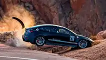 Prestazioni scollegate Tesla Modello 3 Pikes Peak Crash