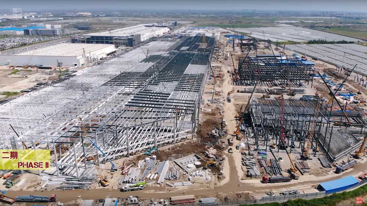 Tesla Gigafactory 3 source: 乌瓦