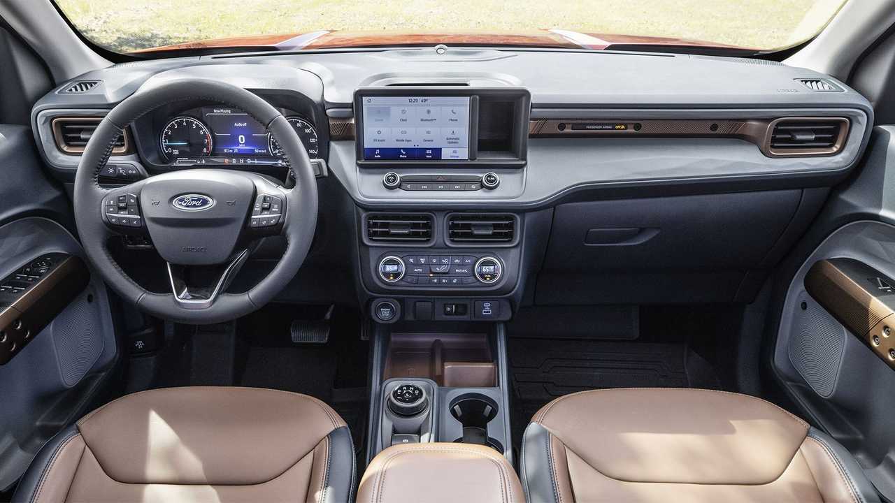 Ford Maverick 2L EcoBoost AWD Lariat Interni