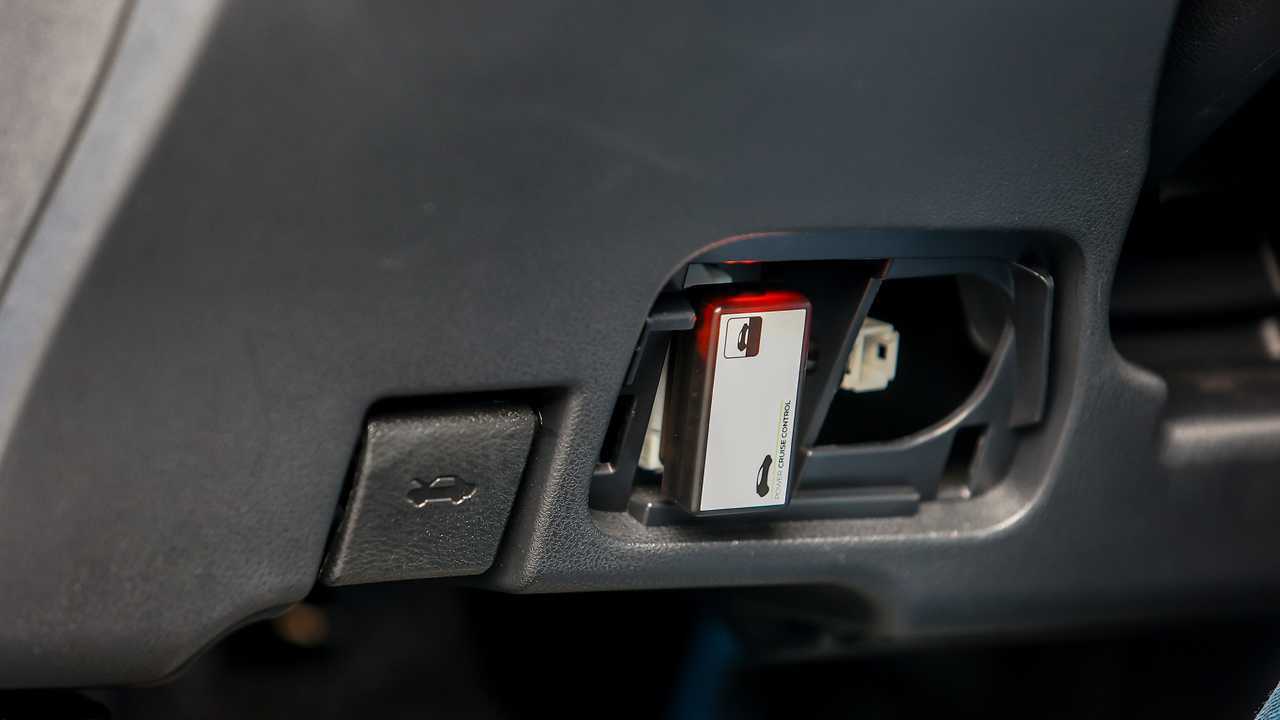 Power Cruise Control Nissan Leaf