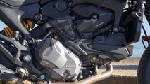 2021 Ducati Monster - Engine