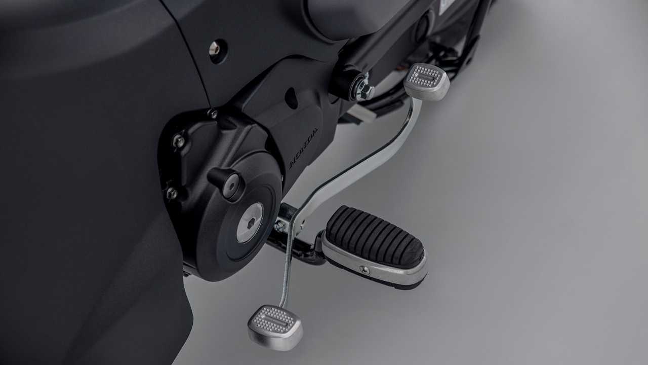 2022 Honda Super Cub 125 Schalthebel