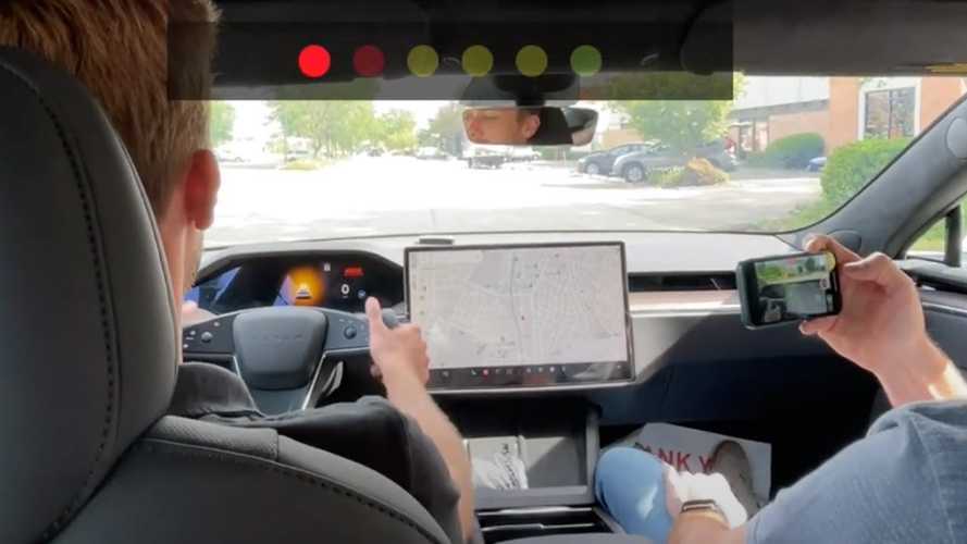 Tesla Model S Plaid Hits 60 MPH In 2.59 Seconds Measured By Dragy
